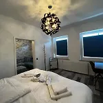 Milano: Messe-/business-/ferienwohnung Lodge Hilden