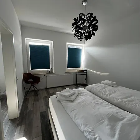 Milano: Messe-/business-/ferienwohnung Chata Hilden