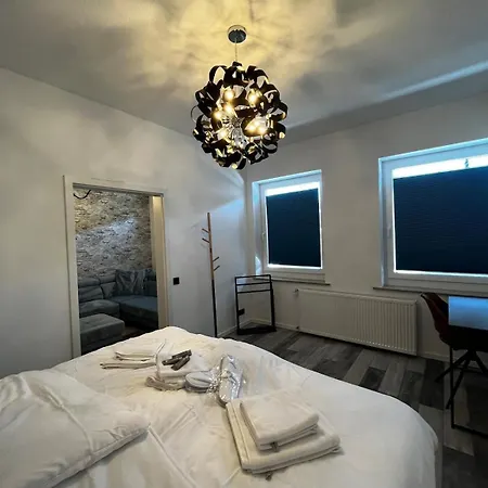 Milano: Messe-/business-/ferienwohnung Chata Hilden
