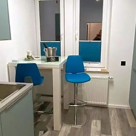 Milano: Messe-/business-/ferienwohnung Chata