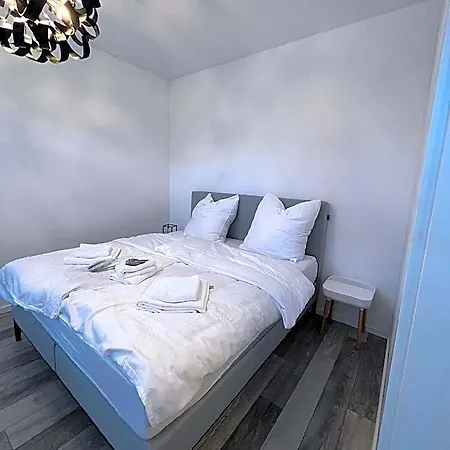 Milano: Messe-/business-/ferienwohnung * Hilden