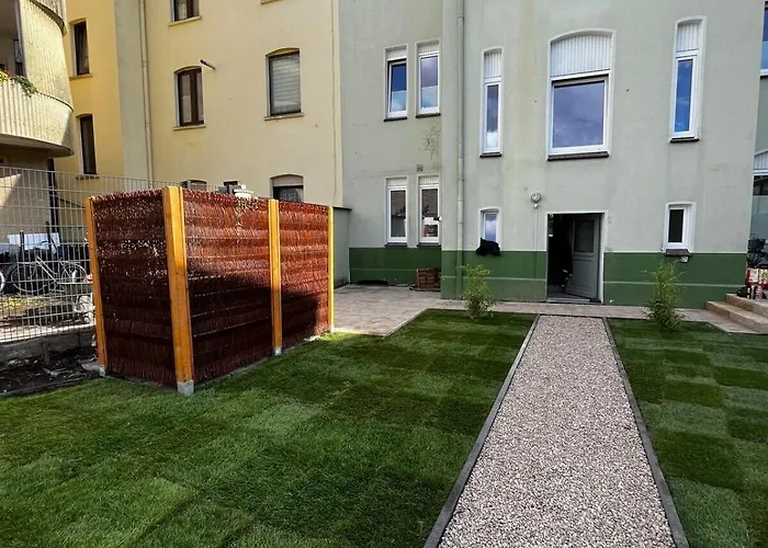 Milano: Messe-/Business-/Ferienwohnung אכסניה הילדן