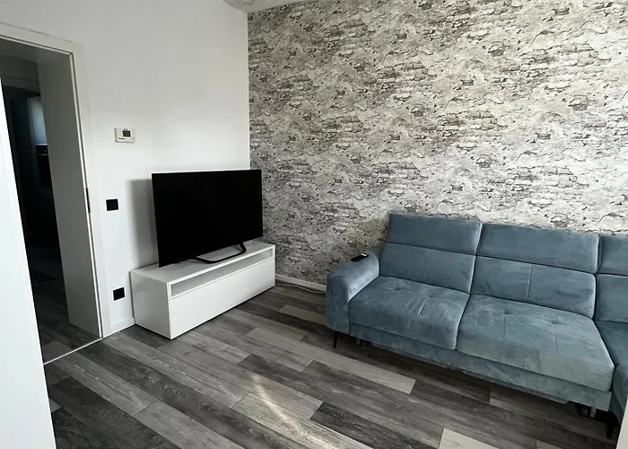 Milano: Messe-/Business-/Ferienwohnung * הילדן